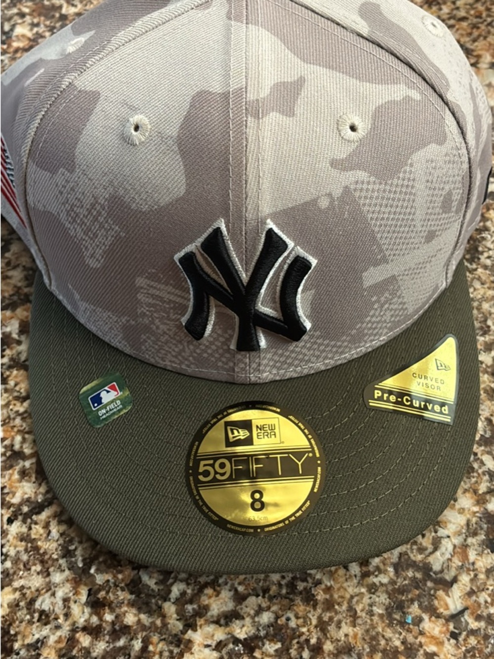 New Era Kids NY Yankees Gray Camo & Olive Fitted 59FIFTY Cap size 8 NWT